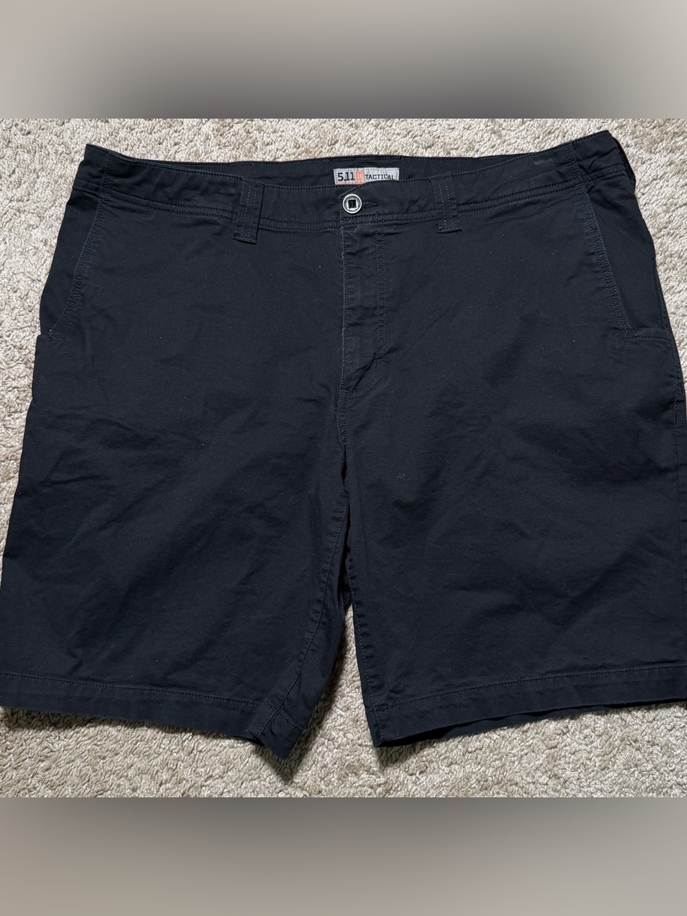 5.11 Tactical Mens Size 40 Black Shorts Operator EDC Multi-Pocket 73350